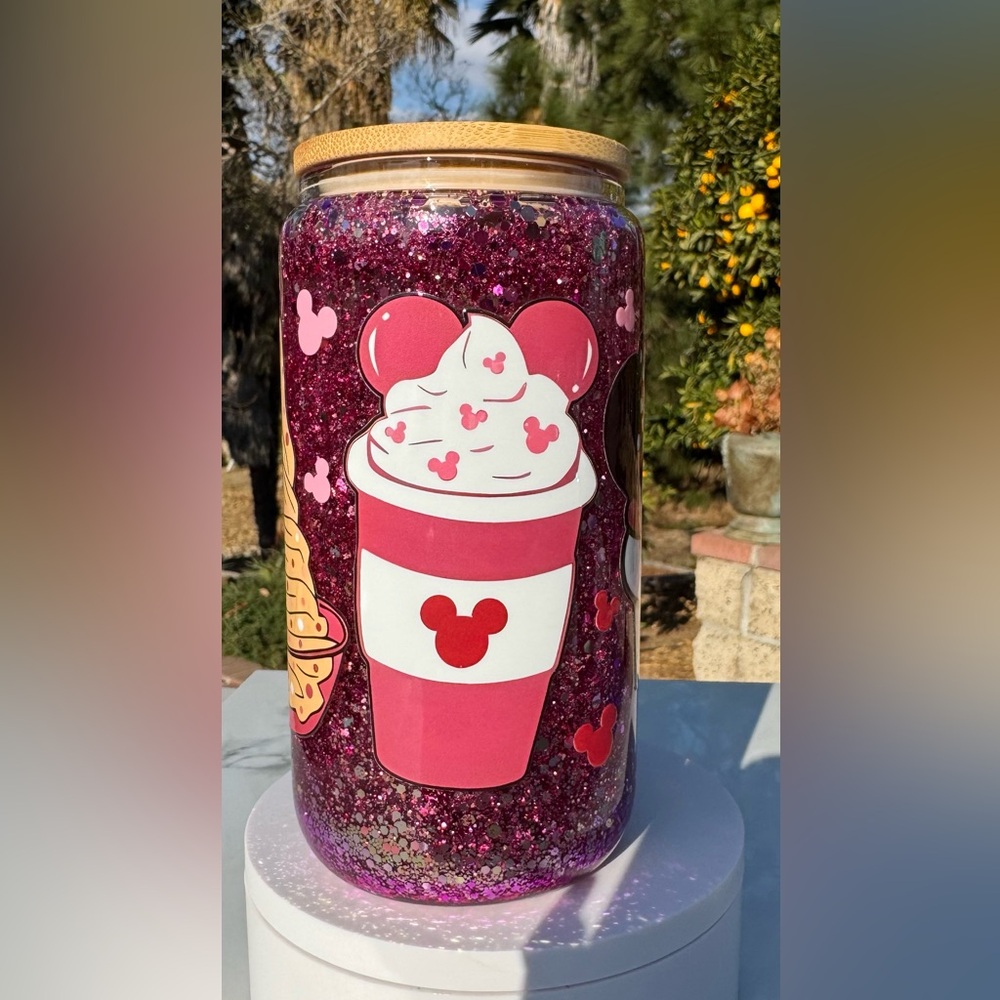 Mickey and Minnie treats snow globe glass tumbler 16oz